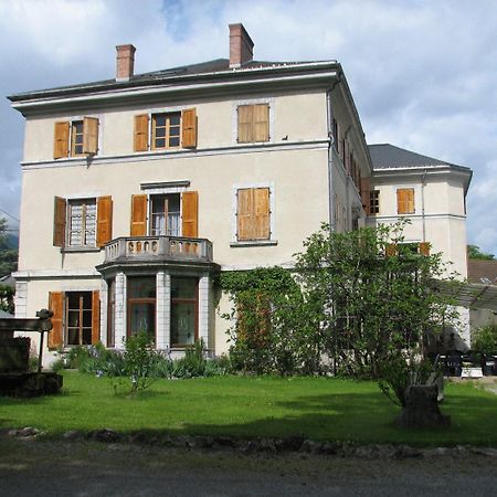 Hotel Du Parc - Manoir Du Baron Blanc Faverges Exterior photo